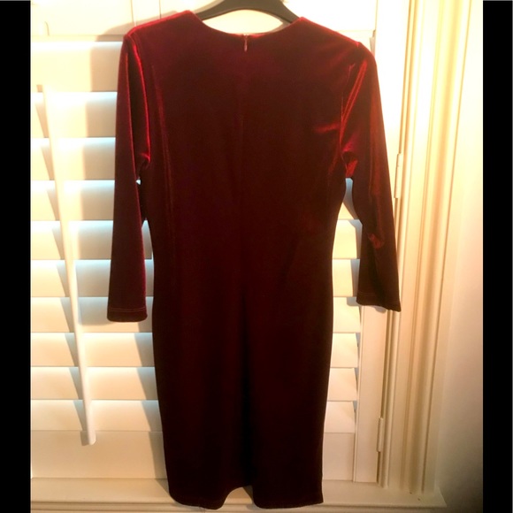 New w/o Tags Karen Kane Wine (Maroon) Stretch Velvet V-Neck Sheath Dress - Picture 9 of 10